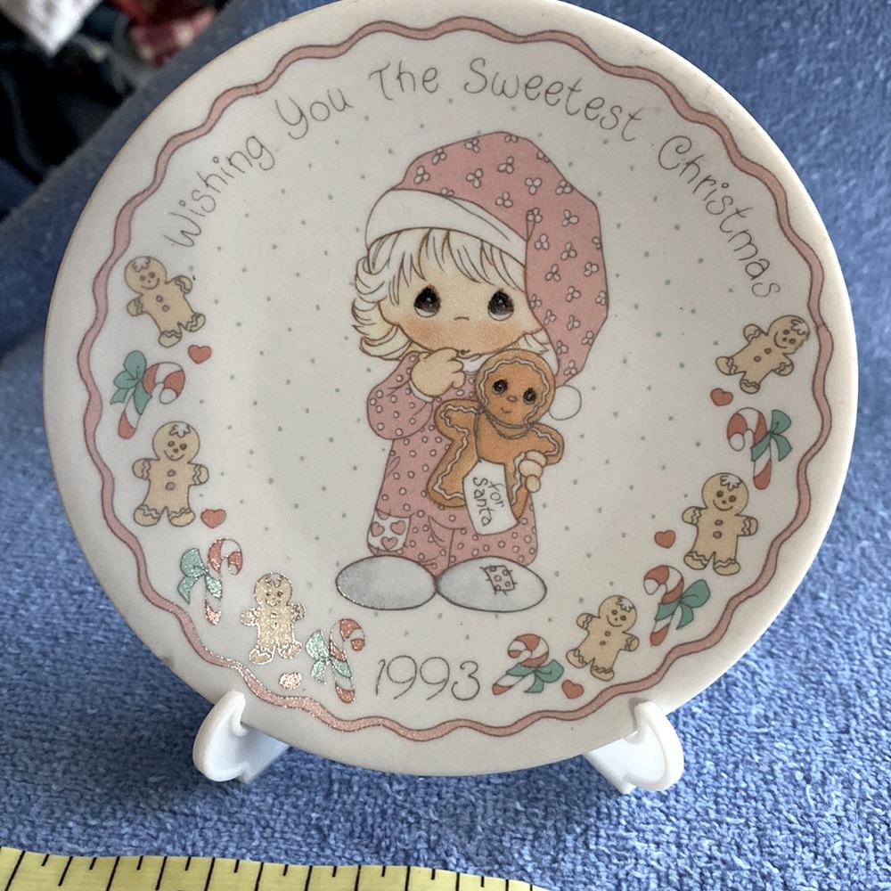 Precious Moments Decorative Plate 1985